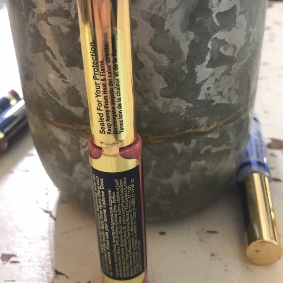 LipSense Aussie Rose - Picture 2 of 3